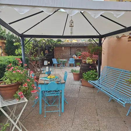 Bed & Breakfast Casa Piras Iun3880 3*