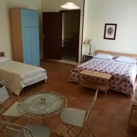 Bed & Breakfast Casa Piras Iun3880 3*