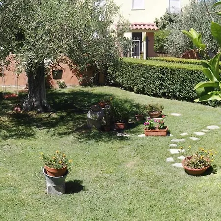 Bed & Breakfast Casa Piras Iun3880 3*