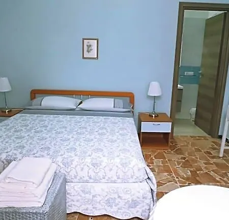 Bed and Breakfast Casa Piras Iun3880 Barùmini